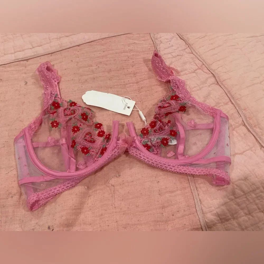 For Love And Lemons Dolly Heart Bra, Pink . 34D